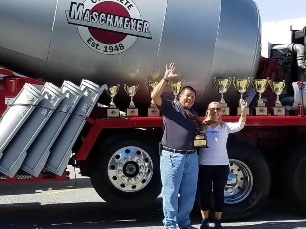 11-2-bob-t-family_orig